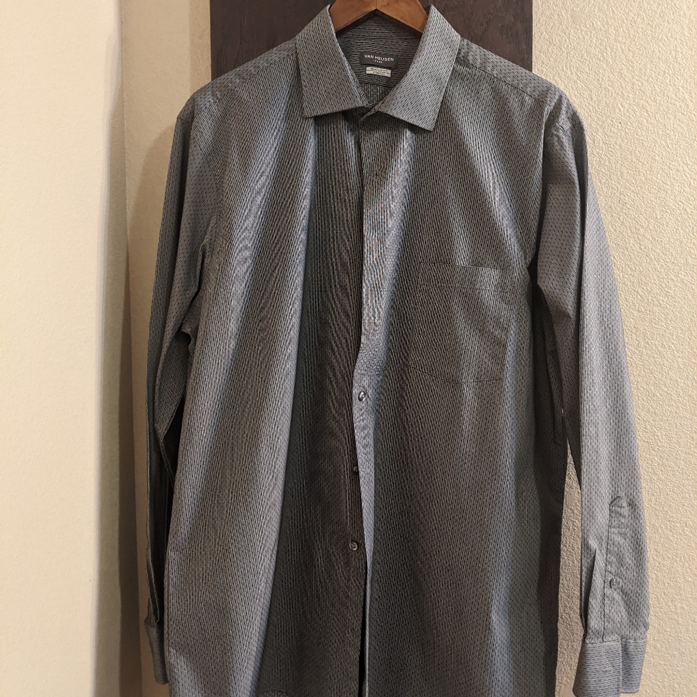 Van Heusen button up
